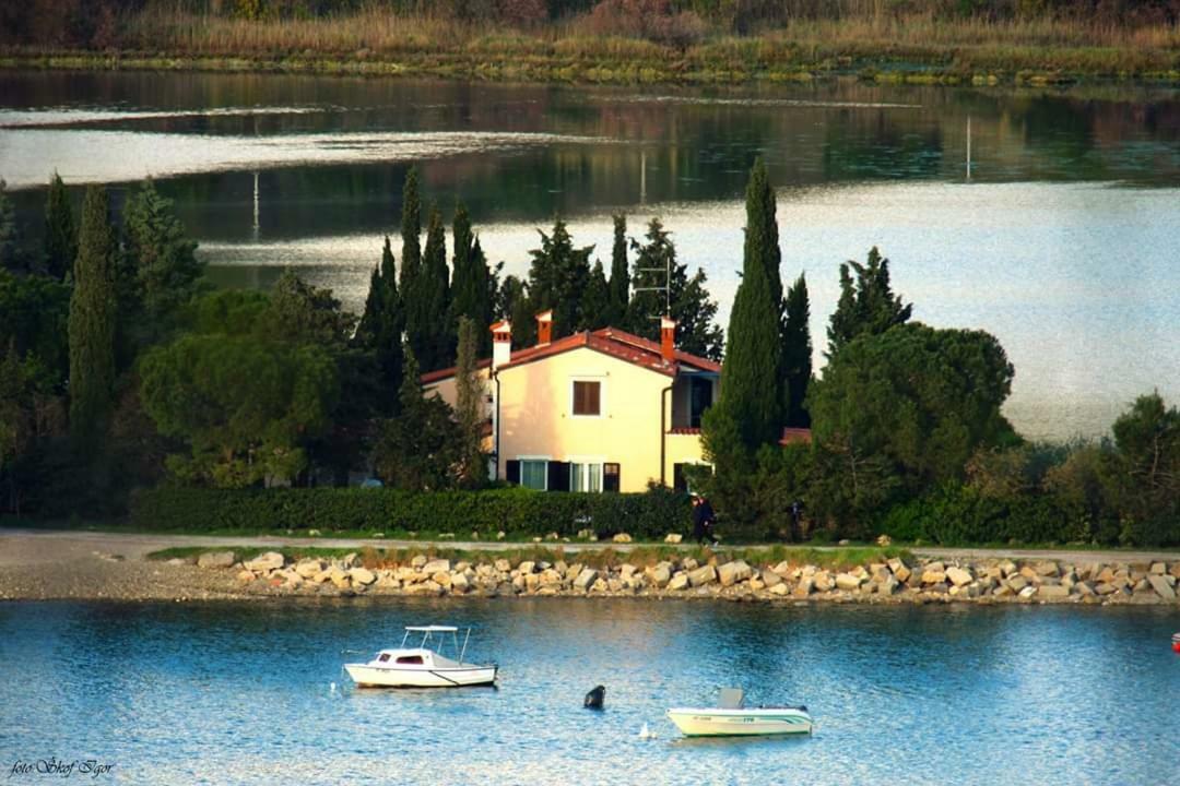 Apartment Boreas Strunjan Bagian luar foto